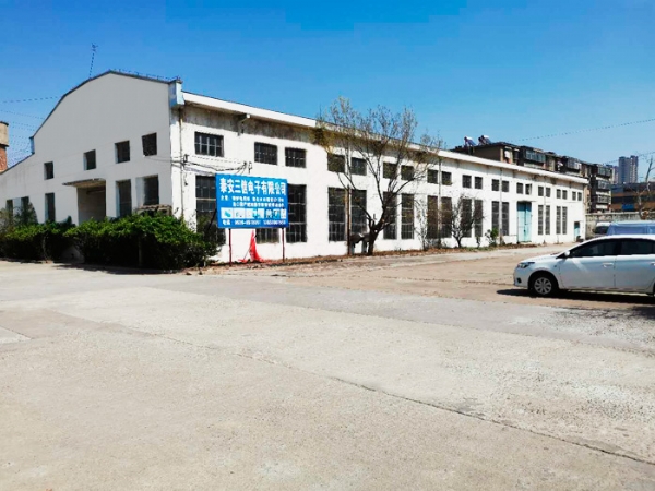 廠區(qū)環(huán)境